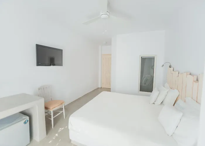 The Saint Vlassis 3* Naxos City