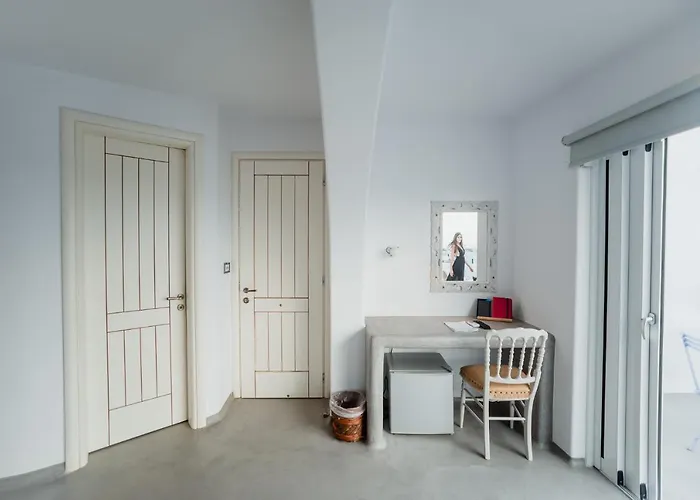 Отель The Saint Vlassis