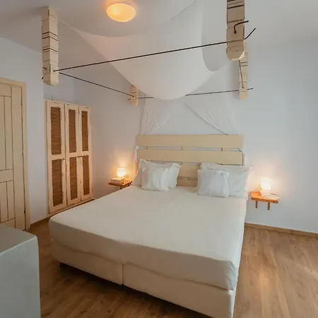 Ξενοδοχείο The Saint Vlassis 3*