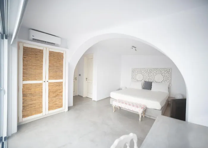 Hotel The Saint Vlassis Naxos City