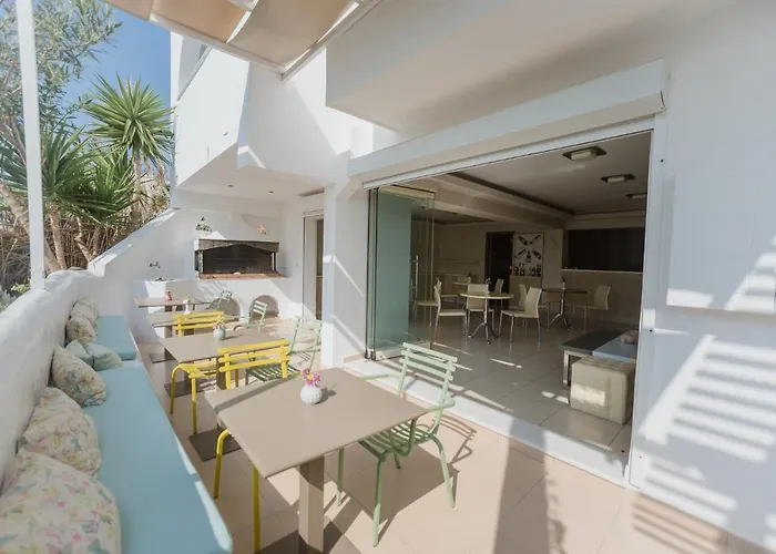 Hotel The Saint Vlassis Naxos City